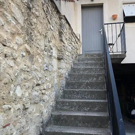 Apartment Charmant Et Climatise Avec Jardin Avignon